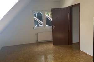 Stilvoll saniert: Doppelhaushälfte in Glienicke/Nordbahn – Elsässer str 16, 16548 Glienicke/Nordbahn – Vorschaubild 7