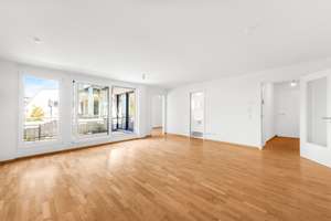 Lichtdurchflutete 3-Zimmer-Wohnung mit Balkon & Aufzug - ab sofort bezugsfrei  – Die vollständige Adresse der Immobilie erhältst du vom Anbieter., 80469 Glockenbach, München – Vorschaubild 3
