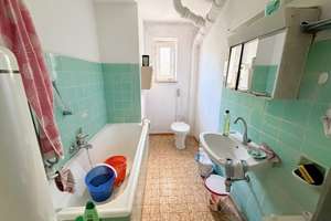 Ein-/Zweifamilienhaus - viel Garten - mit Sanierungsanspruch – Die vollständige Adresse der Immobilie erhältst du vom Anbieter., 81825 Gartenstadt Trudering, München – Vorschaubild 13