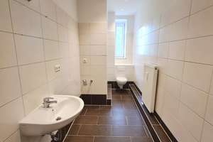 Ansprechende 2-Raum-Wohnung mit Balkon in einem liebevoll kernsanierten Gründerzeithaus im Luthervie – Zschopauer Straße 167, 9126 Lutherviertel, Chemnitz – Vorschaubild 9