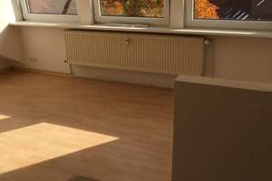 Ravensberg : Traum-Maisonette mit Blick über ganz Kiel, EBK / Balkon, Holzboden Dusche – Die vollständige Adresse der Immobilie erhältst du vom Anbieter., 24105 Ravensberg, Kiel – Vorschaubild 19