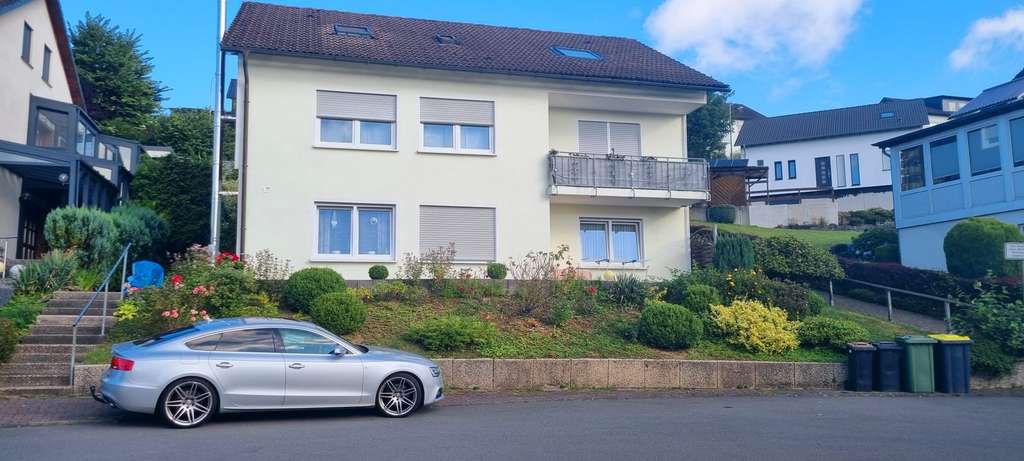 Immobilie in Olpe - Großzügiges Zuhause mit Einliegerwohnung in ruhiger Lage - Bild 2