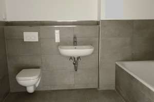 ** Exklusive 3-Raum-Wohnung mit FHZ und Balkon im sanierten Altbau / WE 09** – Sonnenstraße 77, 9130 Sonnenberg, Chemnitz – Vorschaubild 12