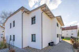 - Hochwertige und moderne 4-Zimmer Wohnung mit Privatgarten und Südterrasse -  SR-OST - – Die vollständige Adresse der Immobilie erhältst du vom Anbieter., 94315 Kernstadt, Straubing – Vorschaubild 13