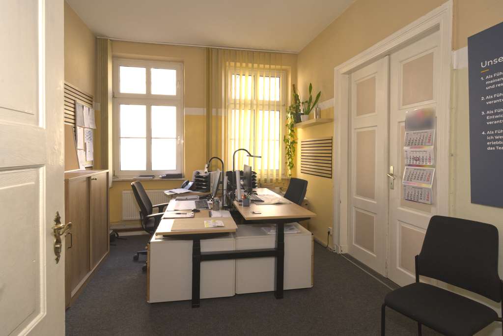 Immobilie in Greifswald - Attraktives Wohn- und Geschäftshaus mit solider Bausubstanz und Entwicklungspotenzial - Bild 3