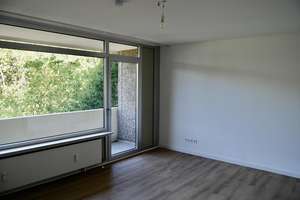 Gemütliche Wohnung (3 ZKBB) im Stadtteil Ko-Karthause inkl. Einbauküche, Balkon und Tiefgarage – Eisenacher Straße 4, 56075 Karthause Flugfeld, Koblenz – Vorschaubild 5