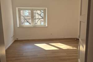 Nähe Luitpoldhain!! Helle 3,5-Zimmer Wohnung mit Balkon im 2. OG in Nürnberg Bleiweiß – Holzgartenstr. 49, 90461 Glockenhof, Nürnberg – Vorschaubild 3
