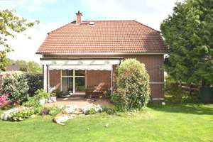 Wunderschönes, sehr gepflegtes Einfamilienhaus mit liebevoll angelegtem Garten... – Die vollständige Adresse der Immobilie erhältst du vom Anbieter., 38350 Helmstedt – Vorschaubild 2