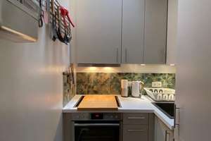 2 Zimmer Dachgeschoss Maisonette mit Terrasse in Zentrum Berlins – Bundesallee 186, 10717 Wilmersdorf, Berlin – Vorschaubild 2