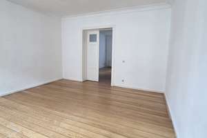 geräumige 2-Raum-Wohnung, Vollbad mit Fenster – Schröderstraße 36, 18055 Stadtmitte, Rostock – Vorschaubild 2