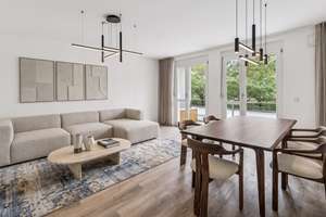 Raum zum Atmen: 4-Zimmer Maisonette-Wohnung im grünen Münchner Norden, Milbertshofen – Die vollständige Adresse der Immobilie erhältst du vom Anbieter., 80937 Am Hart, München – Vorschaubild 2