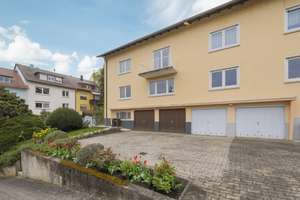 Doppelhaushälfte mit Weitblick – Ihr Zuhause über den Dächern von Pforzheim – Die vollständige Adresse der Immobilie erhältst du vom Anbieter., 75175 Südoststadt, Pforzheim – Vorschaubild 2