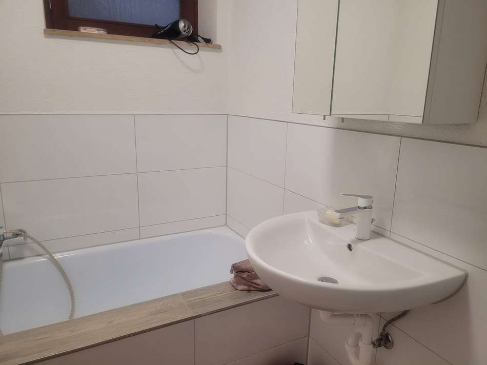 Badezi. ELW