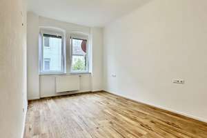 HOCHWERTIG KERNSANIERTE 3-Zimmer-Wohnung in Toplage von Stuttgart-Süd