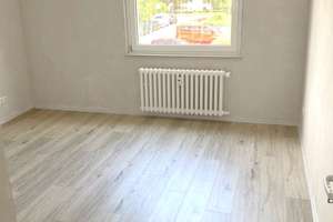 Erstbezug nach Sanierung: 4 Zimmer-Wohnung mit sep. Küche und Balkon. – Georg-von-Boeselager-Str. 3, 53117 Auerberg, Bonn – Vorschaubild 13