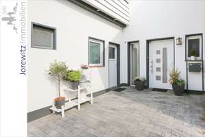 Löhne-Mennighüffen: Großzügige und sanierte DHH mit kleinem Garten, sonniger Dachterrasse und EBK – Die vollständige Adresse der Immobilie erhältst du vom Anbieter., 32584 Löhne – Vorschaubild 9