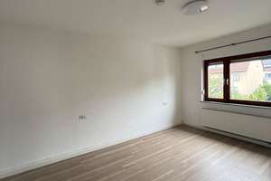 3-Zimmer-Wohnung in Stuttgart-Luginsland – ca. 80 m² in ruhiger & idyllischer Lage – Die vollständige Adresse der Immobilie erhältst du vom Anbieter., 70327 Flohberg, Stuttgart – Vorschaubild 9