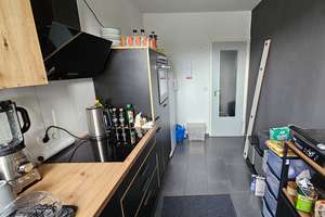 Ideal für Singles! Helle gemütliche 2-Zi.-Wohnung im 1. OG  zu vermieten