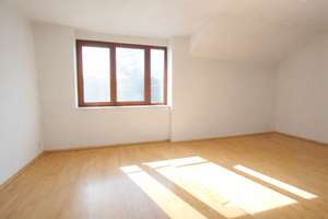 Zuhause im Glück -  sonniges Familienhaus mit 6 Zimmern & Garten – Die vollständige Adresse der Immobilie erhältst du vom Anbieter., 46049 Lirich-Süd, Oberhausen – Vorschaubild 5