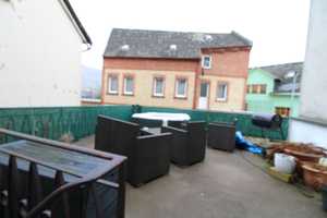 Willkommen zuhause: Renovierungsbedürftiges 7-Zi.-EFH mit Terrasse, Balkon und einer Garage – Mainz-Bingen (Kreis) – Vorschaubild 5