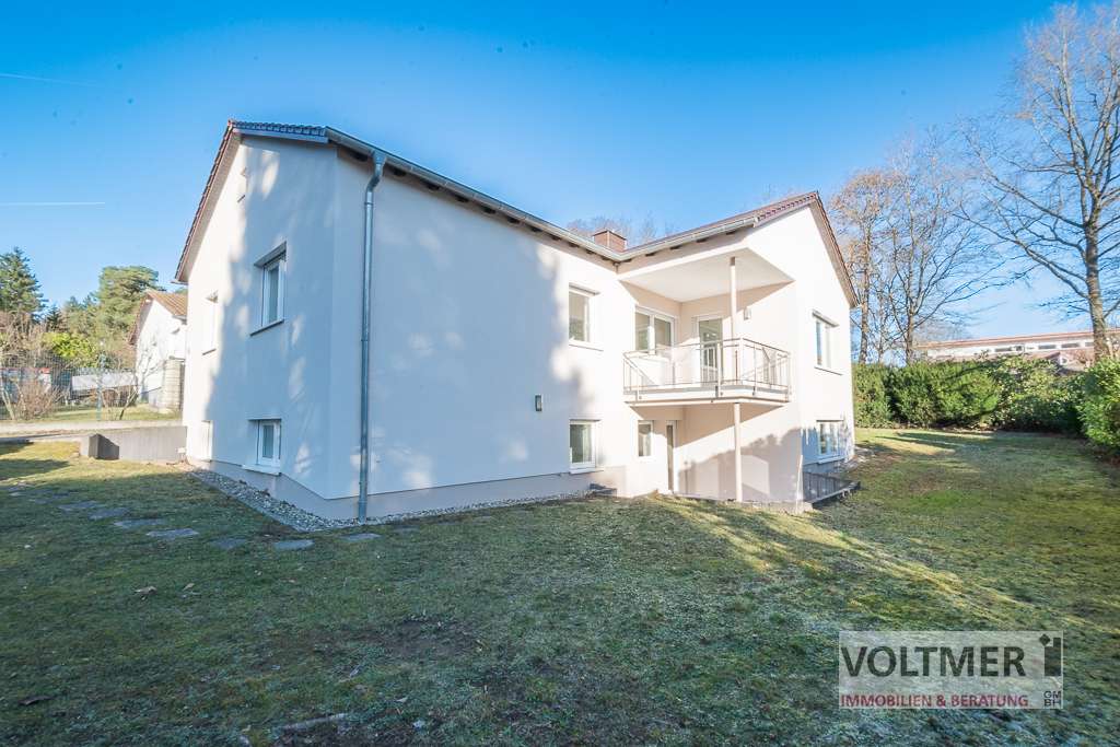 Immobilie in Waldmohr - BEZUGSFERTIG - freistehendes  Ein- bis Zweifamilienhaus mit Doppelgarage und Garten in Waldmohr! - Bild 1