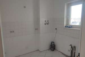 Freundliche 2-Raum-Wohnung mit verglaster Loggia mitten in Sudenburg sucht Sie! – Halberstädter Str. 118, 39112 Sudenburg, Magdeburg – Vorschaubild 9