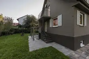 Willkommen im Grünen - Designhaus inklusive Einbauküche und großem Garten nahe München – Ostallgäu (Kreis) – Vorschaubild 23