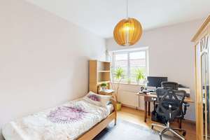 Wohnen im Denkmal: Stilvolle 4-Zimmer-Wohnung mit durchdachtem Grundriss! – Die vollständige Adresse der Immobilie erhältst du vom Anbieter., 97074 Frauenland, Würzburg – Vorschaubild 4