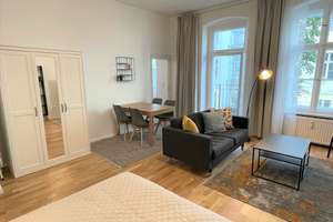 Möbliertes 1 Zimmer Apartment mit Balkon - Nähe Alexanderplatz - frei ab sofort – Heinrich-Roller-Str. 26, 10405 Prenzlauer Berg, Berlin – Vorschaubild 2
