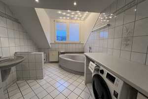 Gemütliche 3-Zimmerwohnung - ideal für 2-3 Personen mit Einbauküche. Anschauen lohnt! – Hünefeldstraße 88, 42285 Wuppertal – Vorschaubild 4