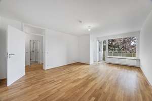Umfassend saniert & sofort bezugsfrei - 2-Zimmer-Wohnung mit durchdachtem Grundriss – Die vollständige Adresse der Immobilie erhältst du vom Anbieter., 80997 Allach, München – Vorschaubild 2