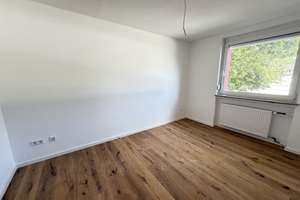 Attraktive & frisch renovierte 3-Zi.-Whg. mit Balkon in Erlangen Innenstadt (provisionsfrei) – 91052 Röthelheim, Erlangen – Vorschaubild 5