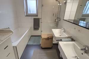 Lichtdurchflutete 3-Zimmerwohnung mit 2 Balkonen – Mittelstraße 71, 42799 Leichlingen (Rheinland) – Vorschaubild 3