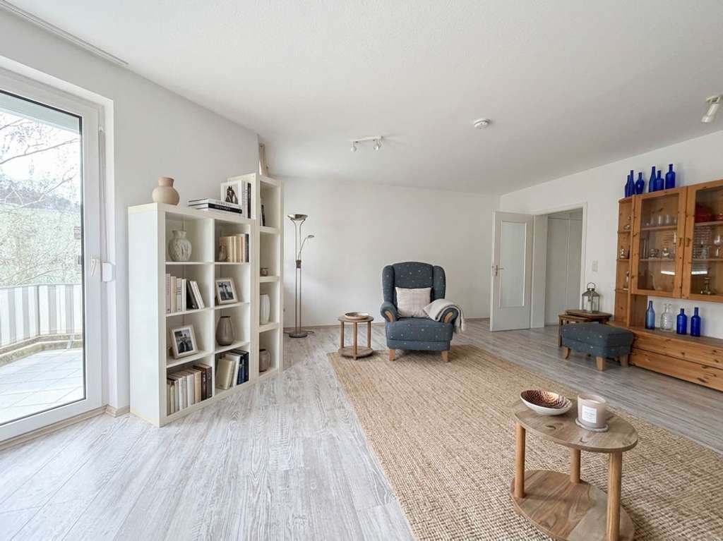 Immobilie in Coburg - Attraktives 1-Zimmer-Apartment mit Balkon und Veste-Blick in Cortendorf - Bild 0