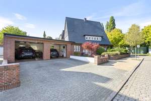 Modernes Familienhaus in Heide mit Garten, Terrasse, Doppelgarage & Vollkeller – Die vollständige Adresse der Immobilie erhältst du vom Anbieter., 25746 Heide – Vorschaubild 4
