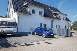 Neuwertige Maisonettewohnung mit Sonnenbalkon, Blick ins Grüne und energieeffizienter Ausstattung – Die vollständige Adresse der Immobilie erhältst du vom Anbieter., 33611 Schildesche, Bielefeld – Vorschaubild 2