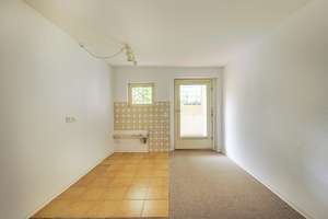 Viel Platz, viel Potenzial, verkehrsgünstig: Doppelhaushälfte in ruhiger Wohnlage – Die vollständige Adresse der Immobilie erhältst du vom Anbieter., 76297 Stutensee – Vorschaubild 15