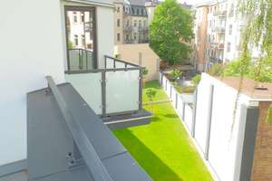 Helle 2-RW mit großer Sonnenterrasse in ruhiger Lage, Bad mit Regendusche