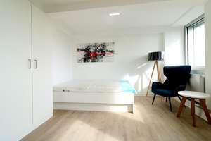 Modernes Apartment mit exklusivem Mobiliar – sofort zum Wohlfühlen – Konrad-Adenauer-Platz 10, 40210 Stadtmitte, Düsseldorf – Vorschaubild 4