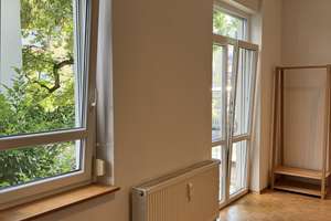 Stilvoll möblierte, frisch renovierte 1-Zimmer-Wohnung mit Balkon in zentraler Lage – Die vollständige Adresse der Immobilie erhältst du vom Anbieter., 76135 Weststadt, Karlsruhe – Vorschaubild 4