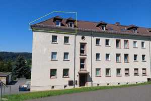 !! Eigentums-Wohnung in Elsterberg Dachgeschoss 1 Zimmer Küche Bad mit Balkon! mit eigenem Garten...