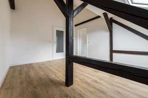 Stilvolles Wohnen auf ca. 50m² – 2-Zimmer-Dachgeschosswohnung in Leipzig – Die vollständige Adresse der Immobilie erhältst du vom Anbieter., 4299 Stötteritz, Leipzig – Vorschaubild 2