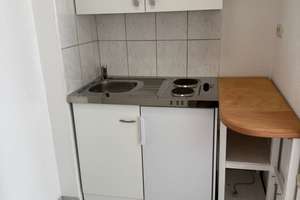 VON PRIVAT, PROVISIONSFREIES MÖBLIERTES 1 ZIMMERAPARTMENT ZENTRAL IN WIESBADEN STADTMITTE – Adelheidstraße 21, 65185 Mitte, Wiesbaden – Vorschaubild 8