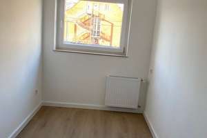 sanierte schöne 3-Zimmerwohnung mit Balkon - direkt vom Eigentümer – Unterrather Straße 69, 40468 Unterrath, Düsseldorf – Vorschaubild 4