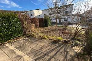 Ein bezauberndes Zuhause! Familienfreundliche Doppelhaushälfte, tolle Wohnlage, Garage u. Stellplatz – Die vollständige Adresse der Immobilie erhältst du vom Anbieter., 74821 Mosbach – Vorschaubild 4