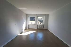 Große 3 ZKB Erdgeschosswohnung mit Balkon - 2 Kaltmieten frei bei Eigenrenovierung – Johannes-Casel-Straße 26, 56077 Niederberg, Koblenz – Vorschaubild 5
