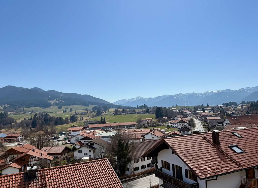 Immobilie in Saulgrub - Exklusive Dachgeschosswohnung mit Sauna & Panoramablick – Ruhe in den Ammergauer Alpen - Bild 4