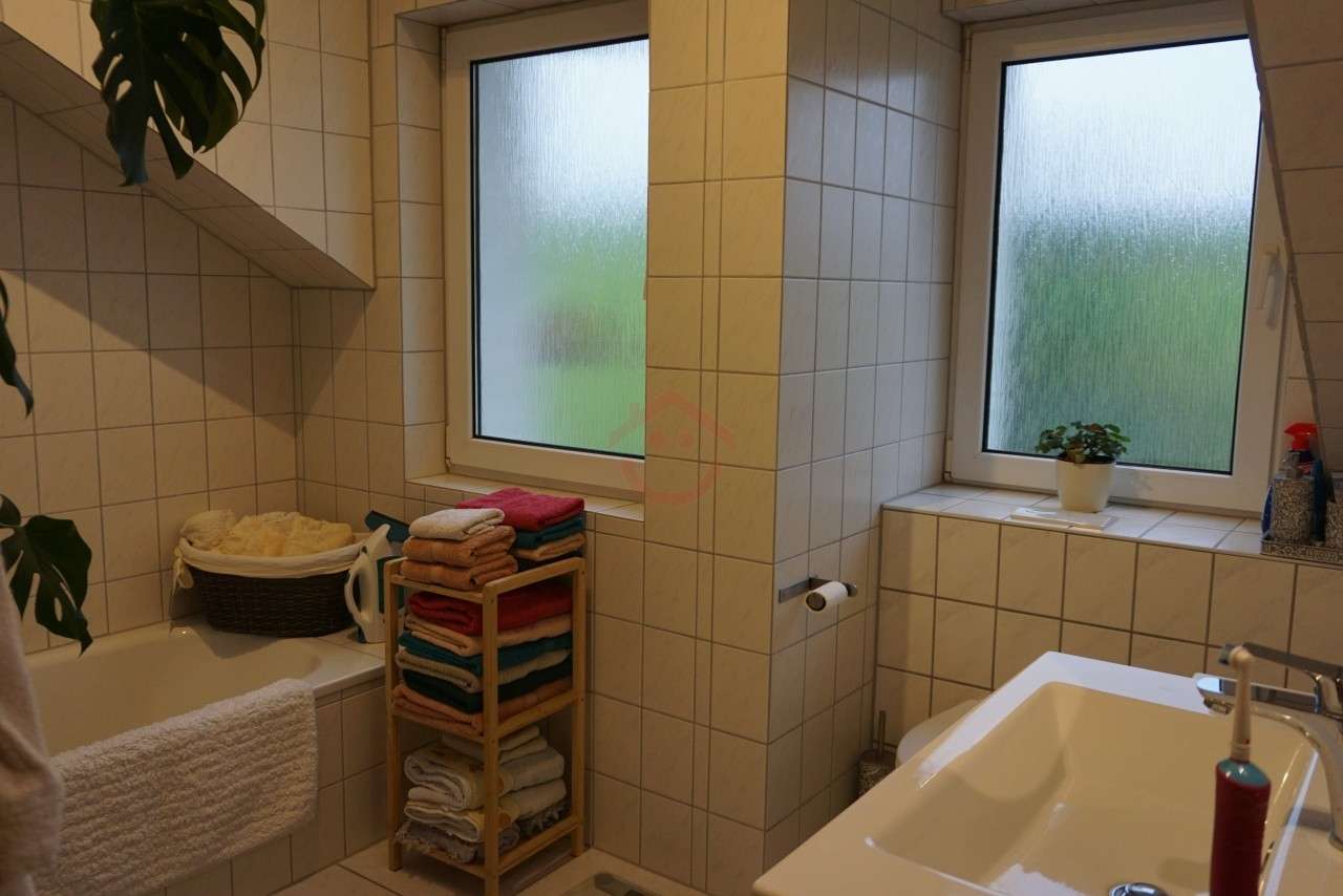 Immobilie in Lohra - Reihenendhaus mit Garten und Keller in Lohra - Bild 13