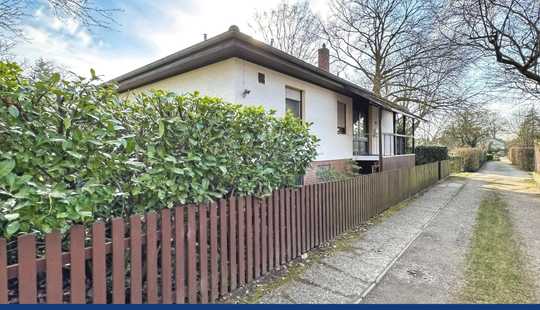 Bild von Lage überzeugt: Gepflegter Winkelbungalow in Hannover-Bemerode mit schöner Sonnenterrasse