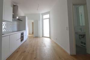 Komplett kernsanierte  hochwertige Altbauwohnung - inkl. neuer Einbauküche, Bad  und Balkon – Hildener Str. 23, 40593 Benrath, Düsseldorf – Vorschaubild 4